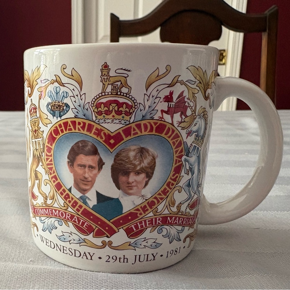 Commemorative Mug Charles & Diana